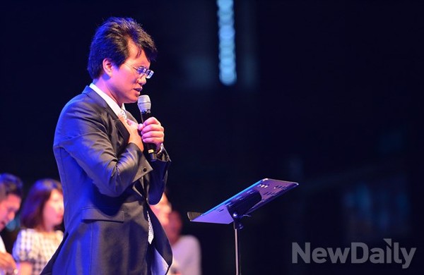 ▲ ▲ 왼쪽부터 이동호 선교사, 이동현 목사, 유동환 후원회장 ⓒ 뉴데일리