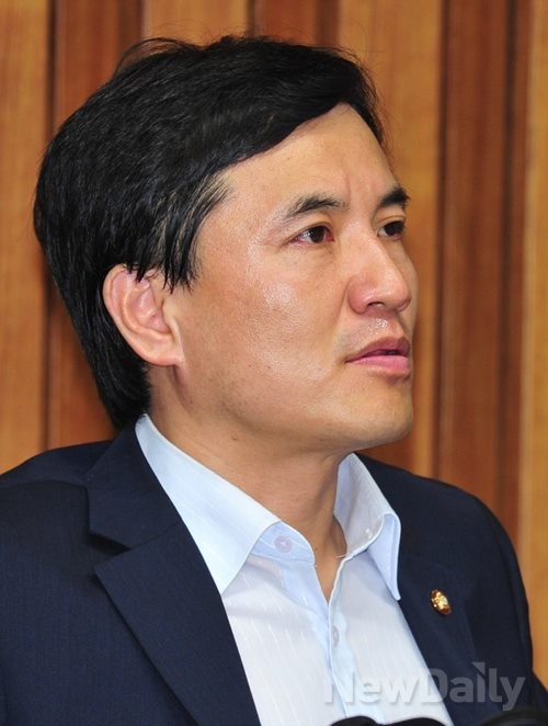 ▲ 새누리당 김진태 의원.ⓒ이종현 기자