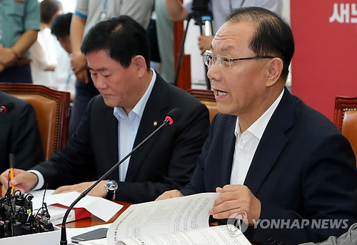 ▲ 황우여 새누리당 대표가 26일 국회에서 열린 최고위원회의에서 모두발언을 하고 있다.ⓒ연합뉴스