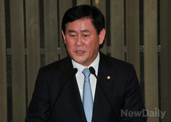 ▲ 최경환 새누리당 원내대표.ⓒ이종현 기자