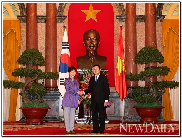 ▲ 박근혜 대통령이 9일 베트남 쯔엉 떤 상 국가주석과 정상회담을 가졌다. ⓒ 뉴데일리