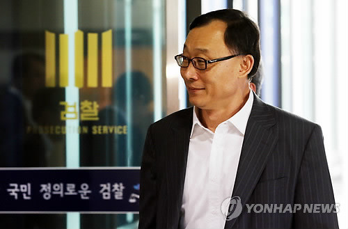 ▲ 혼외 아들 논란과 이에 따른 법무부장관의 감찰 지시로 전격 사의를 표명한 채동욱 검찰총장.ⓒ 연합뉴스