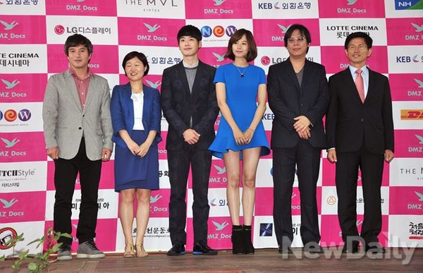 ▲ 배우 조재현, 맹수진 프로그래머, 김재원, 조윤희, 박찬경 감독, 김문수 경기도지사  ⓒ 이미화 기자