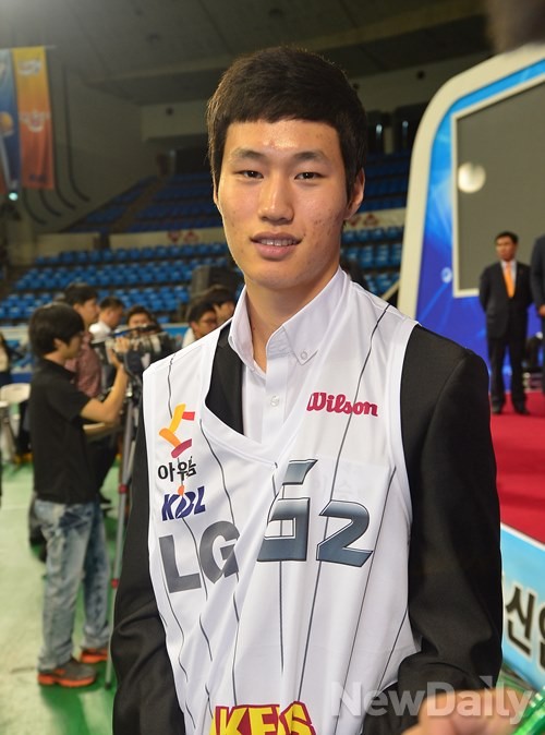 ▲ 고등학교만 졸업하고 프로 무대에 도전장을 내민 이승배 선수ⓒ정상윤