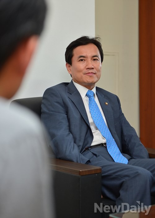 ▲ 김진태 새누리당 의원.ⓒ정상윤 기자