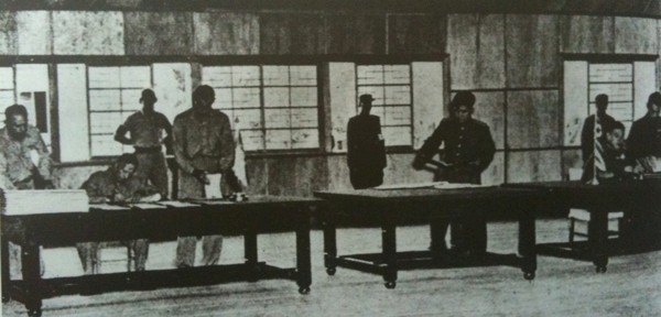 ▲ 1953년 판문점 휴전 협상.