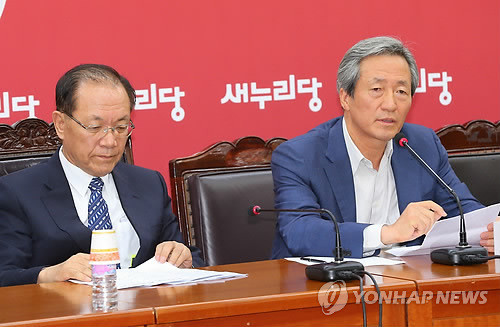 ▲ 정몽준 새누리당 의원이 2일 오전 여의도 당사에서 열린 최고중진연석회의에서 발언하고 있다. 왼쪽은 황우여 대표. ⓒ연합뉴스