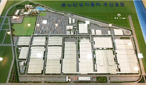 ▲ 르노삼성차 부산공장의 모형. 부산 녹산공단에 자리잡고 있다. [사진: 르노삼성차 공식 블로그]