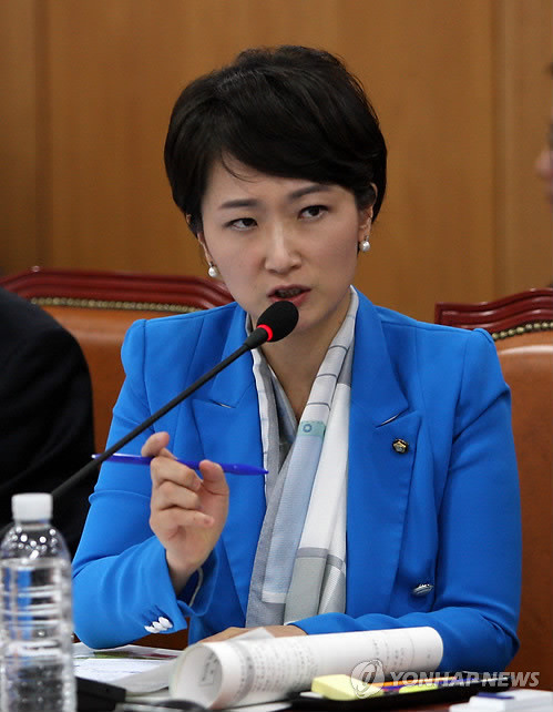 ▲ 이언주 민주당 대변인.ⓒ연합뉴스