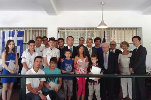 ▲ 그리스 참전용사 후손 장학금 전달식. [사진: 한국전쟁기념재단 제공]