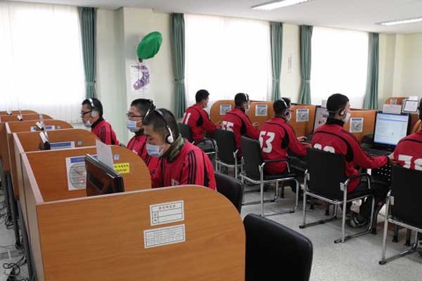 ▲ 각 군부대에 있는 사이버지식정보방의 모습.