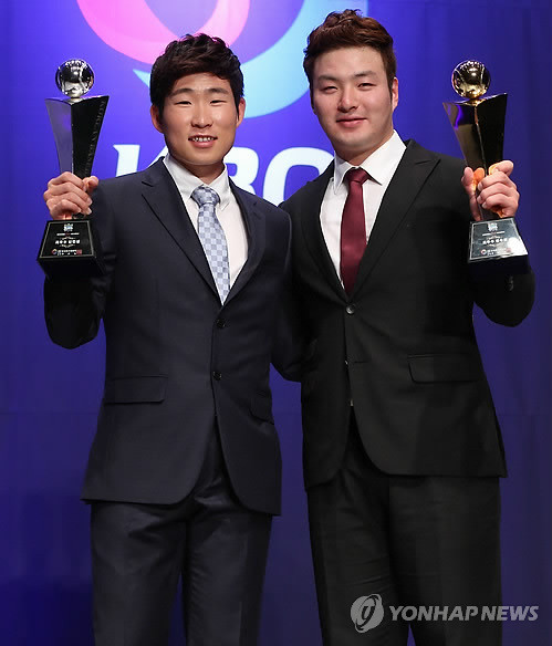 ▲ 왼쪽부터 이재학 선수, 박병호 선수ⓒ연합뉴스