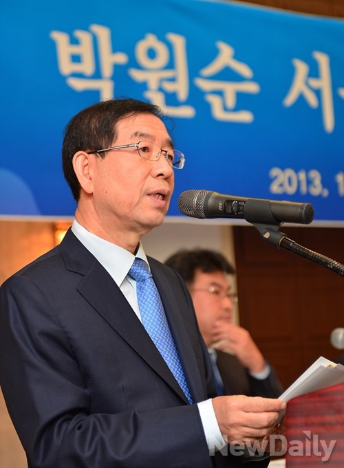 ▲ 박원순 서울시장이 7일 오전 서울 중구 프레스센터에서 열린 관훈클럽 초청 토론회에 참석해 발언을 하고 있다.ⓒ 뉴데일리 정상윤 기자