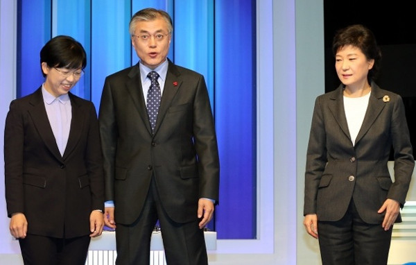 ▲ 지난해 12월 대선을 앞두고  TV토론회에 출연한 대선 후보들. 왼쪽부터 통진당 이정희 후보, 민주당 문재인 후보, 새누리당 박근혜 후보.ⓒKBS 캡쳐