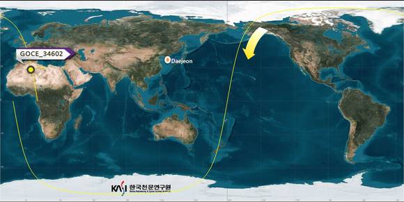 ▲ 2013년 11월 11일 04시 00분 00초(KST) 위성의 위치와 지상궤적.ⓒ위성추락상황실 캡처