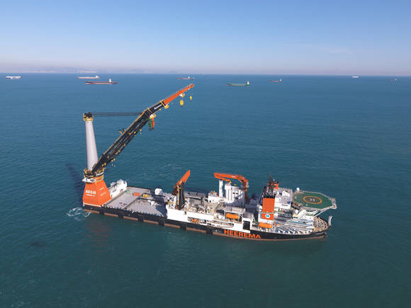 ▲ 이번에 대한민국기술대상에 선정된 심해저구조물설치선의 시운전 모습 ⓒ대우조선해양