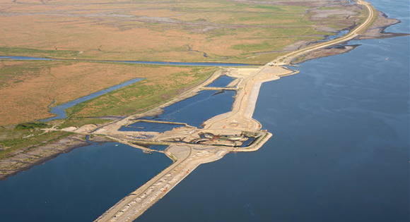 ▲ SK건설이 시공중인 새만금방수제 동진3공구 현장 모습. 사진=SK건설