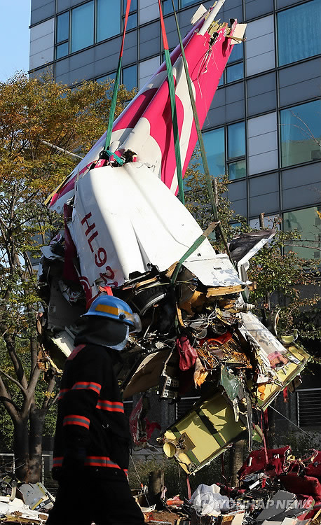 ▲ 짙은 안개로 위험한 상황임에도 헬기 운행이 강행된 것과 관련, "도대체 탑승 예정자가 누구였느냐"는 의혹이 네티즌 사이에서 제기되고 있다. ⓒ 연합뉴스