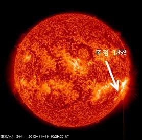▲ 미국 항공우주국의 정지궤도 위성에서 촬영한 태양 흑점 폭발 순간 모습