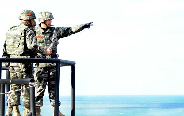 ▲ 연평도 포격도발 3주기 행사에 발끈한 북괴군은 청와대를 불바다로 만들겠다는 협박성명을 내놨다. [사진: 연합뉴스]