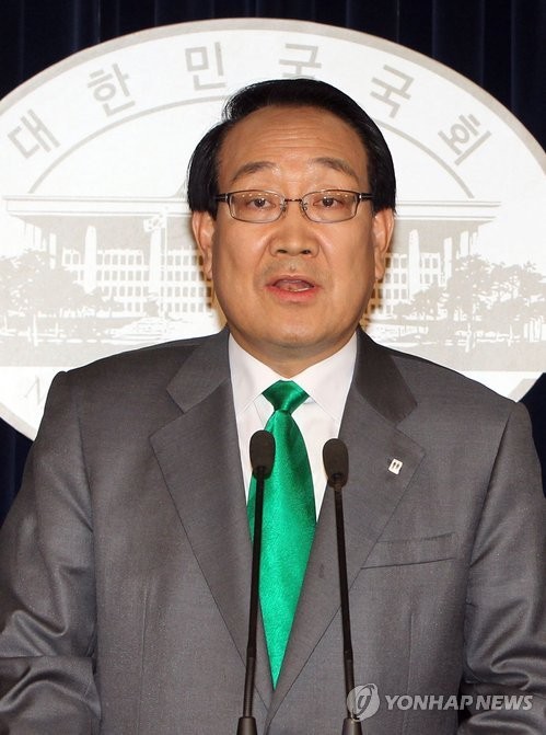 ▲ 지난 2010년 5월 민주당 서울시장 예비후보 시절 국회 정론관에서 기자회견을 하고 있는 이계안 전 의원의 모습.ⓒ연합뉴스