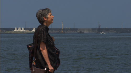 ▲ 테사교수, 니가타항에서.