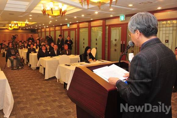 ▲ 강연하고 있는 서울대학교 백종현 서울대 철학과 교수