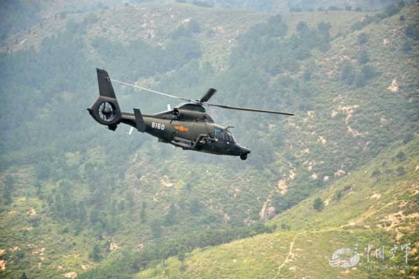 중국 인민해방군 주력헬기인 Zhi-9. EADS 산하 유로콥터 제품이다. 현재 개발 중인 Zhi-10도 EADS 측의 지원을 받아 만들고 있다. [사진: 중국 인터넷 사이트 중국공군 캡쳐]