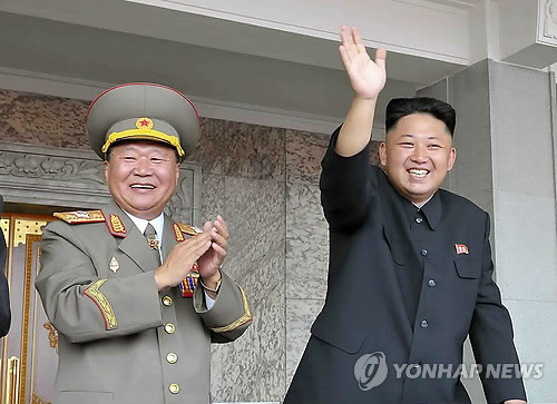 ▲ 왼쪽부터 최용해와 김정은ⓒ연합뉴스