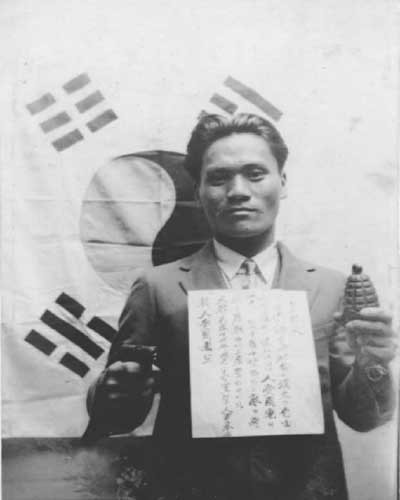 ▲ '의열투쟁'에 나서기 직전 윤봉길 의사.