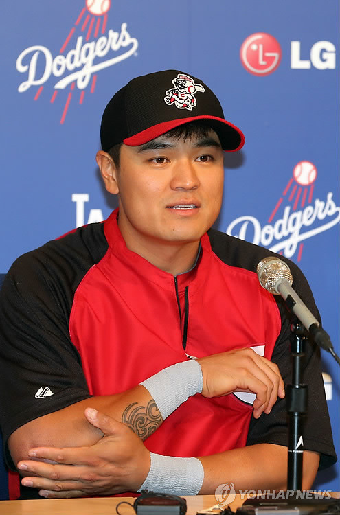 ▲ 지난 7월 25일 로스앤젤레스 다저스 스타디움에서 열린 신시내티 레즈와 로스앤젤레스 다저스의 경기에 앞서 열린 추신수의 기자회견에서 추신수가 경기소감 등을 말하고 있다.ⓒ연합뉴스
