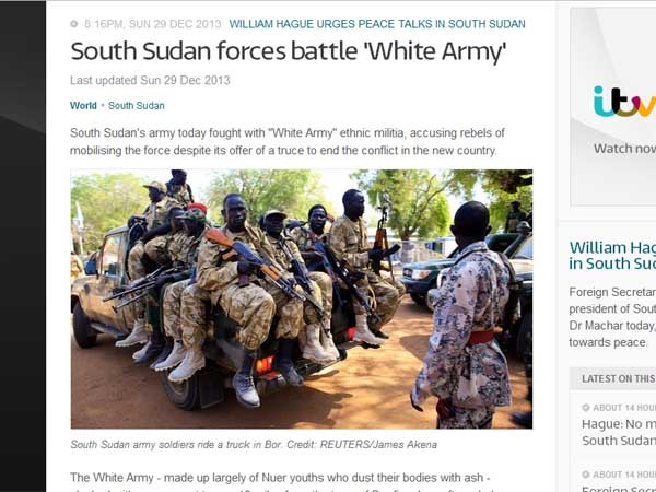 英언론 ITV의 보도. 남수단 정부군과 반군(백색군대)가 곳곳에서 여전히 싸우고 있다는 소식이다. [사진: ITV 홈페이지 캡쳐]
