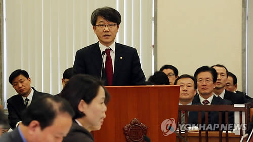 ▲ 강석훈 새누리당 의원이 통합 한국산업은행법 개정안을 발의했다. ⓒ 연합뉴스