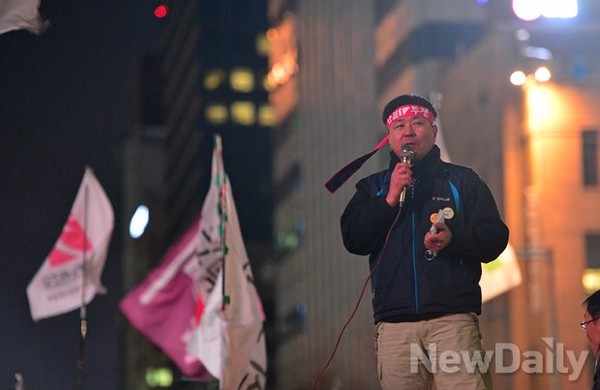 ▲ 서울 광장에서 시위를 벌이는 철도노조 ⓒ 뉴데일리 DB