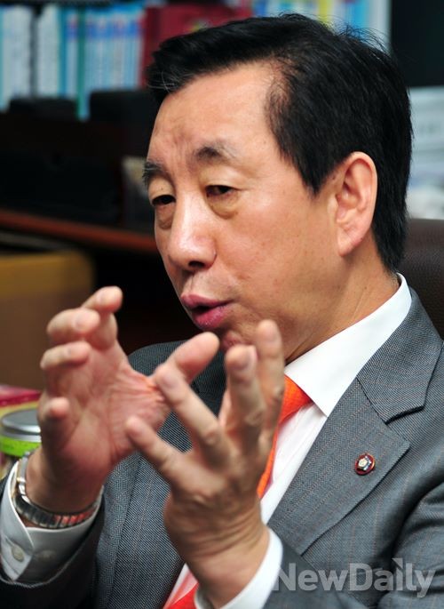 ▲ 인보길 뉴데일리 대표와 김성태 새누리당 서울시당 위원장이 대담을 갖고 있다. ⓒ이종현 기자