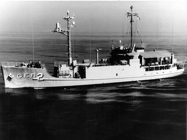 ▲ 1968년 1월 23일 오후 2시 30분 경, 북한 경비정과 미그 전투기에 납치된 美정보수집 보조함 푸에블로호.