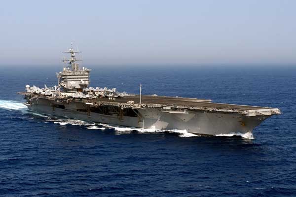 ▲ 1965년 취역한, 세계 최초의 핵추진 항공모함 CVN-65 엔터프라이즈호. 푸에블로호 납치 사건 당시 동해상으로 출동하기도 했다. 현재는 일선에서 퇴역했다.