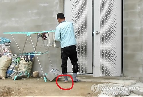 ▲ 강제노동에 시달리던 김모씨가 강제노동하던 모습. ⓒ 연합뉴스