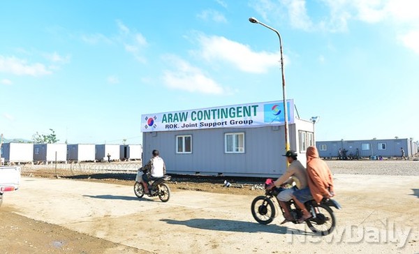 ▲ 아라우부대 초입. 정문을 제외하고 철조망이 부대를 둘러싸고 있다  ⓒ뉴데일리 정상윤