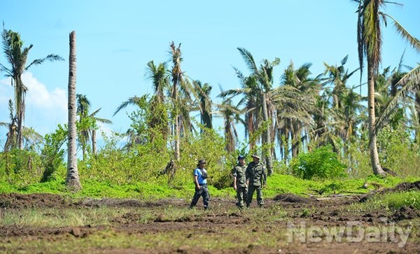 ▲ 피해지역의 복구현장을 시찰하는 이철원 부대장 ⓒ뉴데일리 정상윤