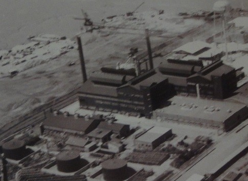 ▲ 이승만 정부의 경제부흥을 상징하는 인천 판유리공장.