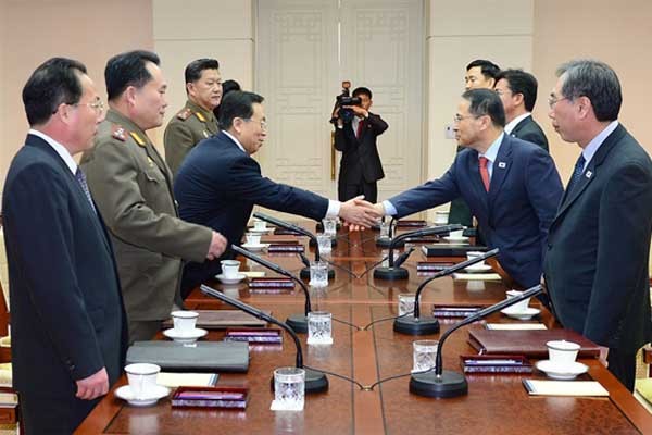 ▲ 12일 판문점에서 열린 '남북 고위급 접촉' 당시 모습. [사진: 연합뉴스]