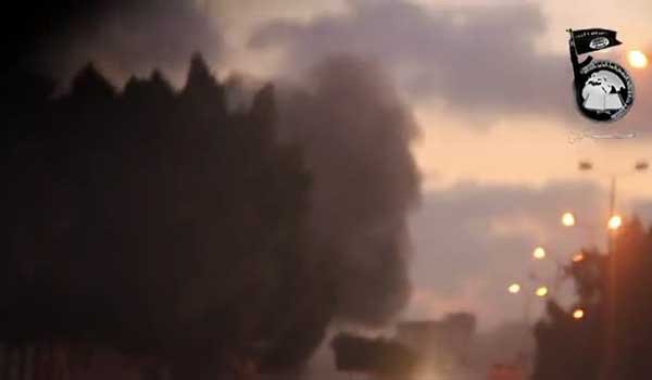 ▲ 안사르 바이트 알 마크니스가 테러를 저지른 뒤 유튜브에 올린 동영상 화면 캡쳐.