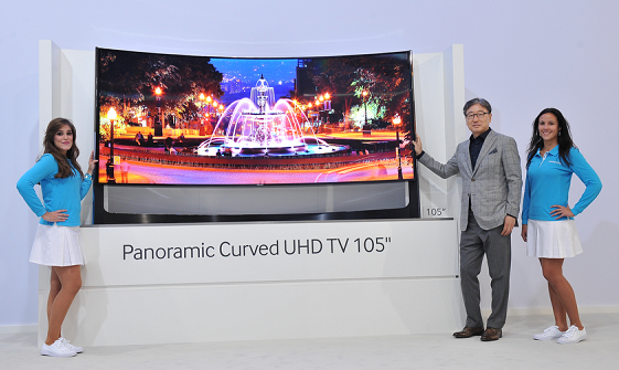 ▲ 삼성전자의 커브드 UHD TV ⓒ삼성전자 제공