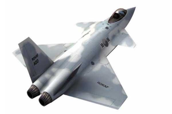 ▲ 2020년대부터 우리나라 영공을 지키게 될 차세대 한국형 전투기의 상상도. 공군의 요청대로 쌍발 엔진의 중형 전투기로 개발되면 엄청난 부수효과를 만들어낼 수 있다.