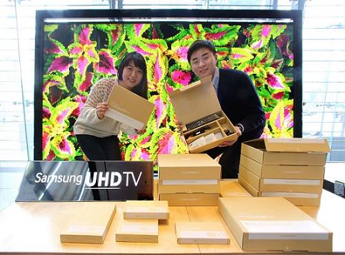 ▲ 삼성전자는 프리미엄 스마트TV와 UHD TV 액세서리 포장재에 100% 재생지 박스를 적용했다. ⓒ 삼성전자 제공