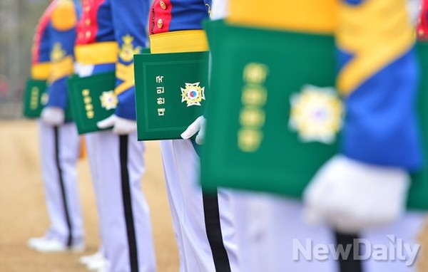 ▲ 졸업식에 참석한 육사70기 생도들 ⓒ뉴데일리 정상윤