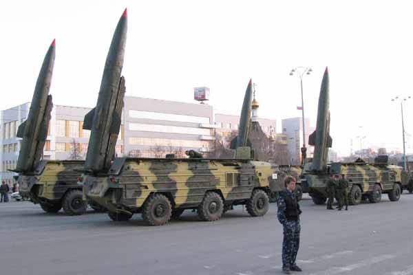 ▲ 과거 소련 시절 동구권 국가에 배치했던 SS-21 단거리 탄도미사일의 모습. 북한은 이를 개량해 KN-02 미사일을 만들었다.