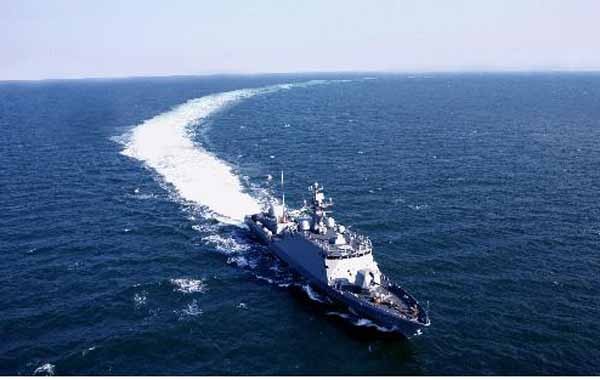 ▲ 14번째 유도탄 고속함 김창학 함의 모습. 64년 전과 같은 일이 벌어지면 혼자서 적을 박살낼 것이다.