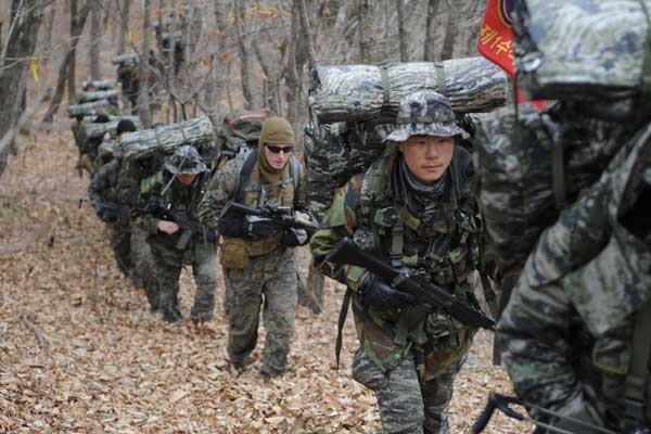 ▲ 한미 해병대의 연합 동계훈련 및 천리행군 모습.